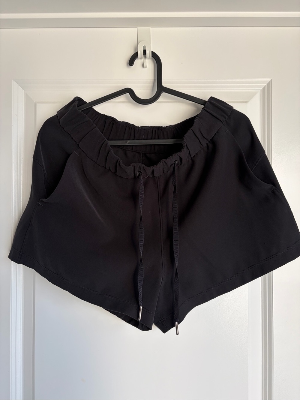 Lululemon On the Fly Shorts Size 8